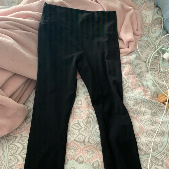 Lululemon leggings - Picture 2 of 4